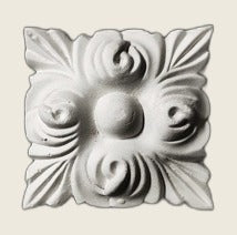 Pieza decorativa de escayola