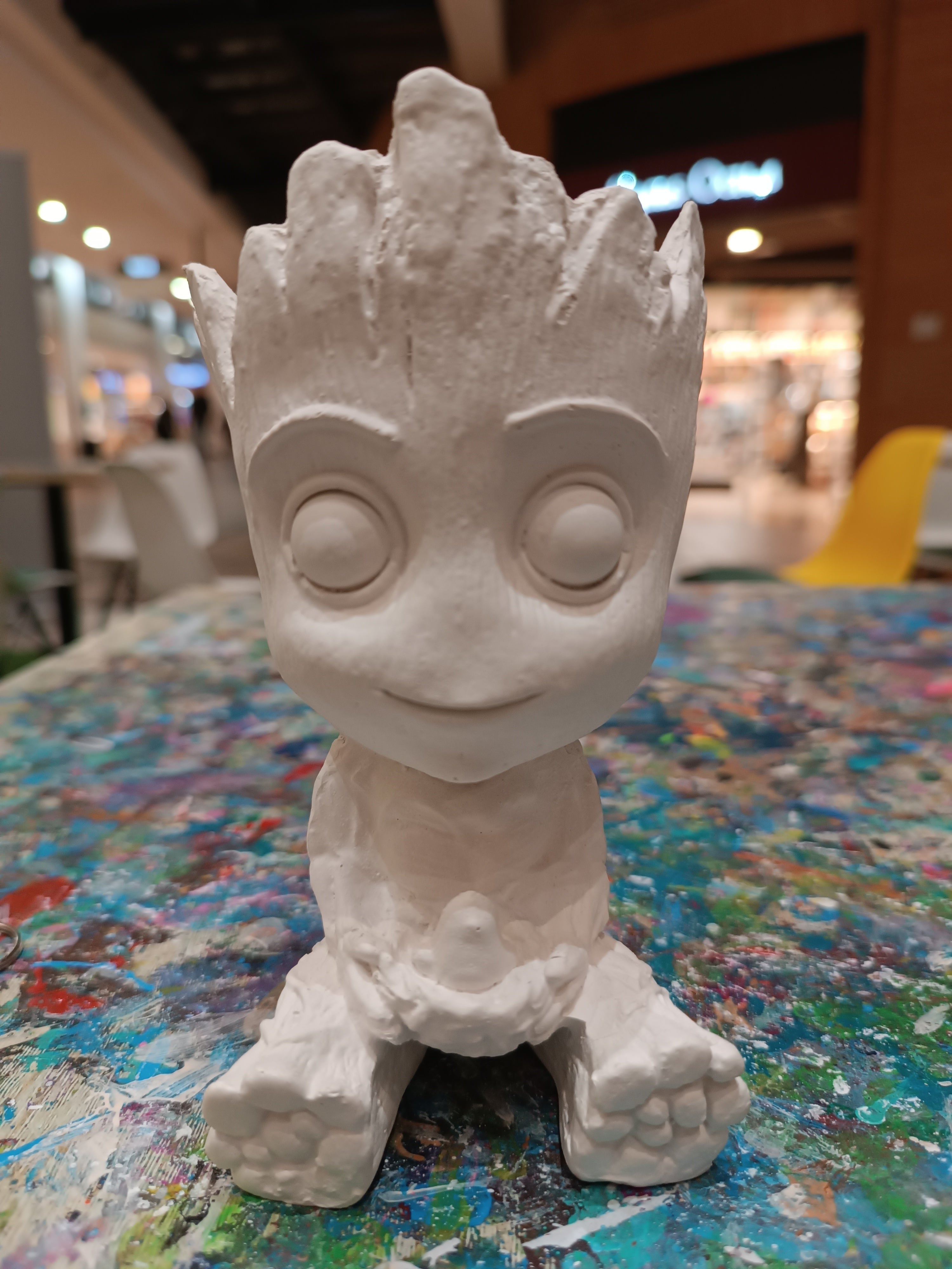 maceta-escayola-baby-groot-con-nido